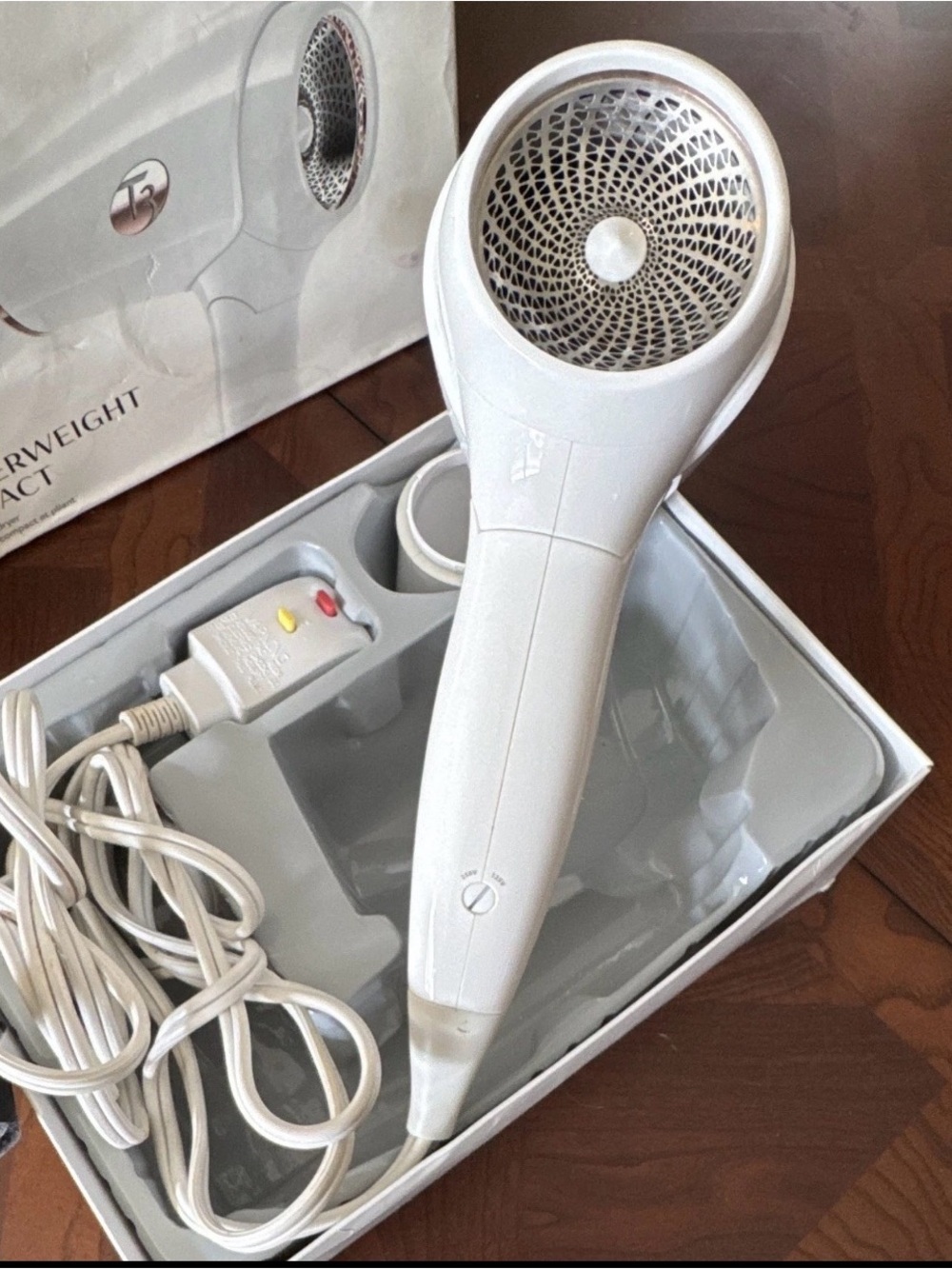 T3 White Featherweight Compact Professional Hair Dryer
